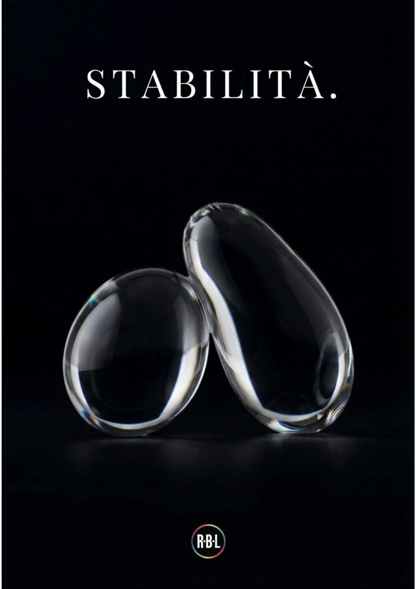 Pagina 13. Pagina di pausa con la parola «Stabilità» e una forma trasparente su fondo nero.