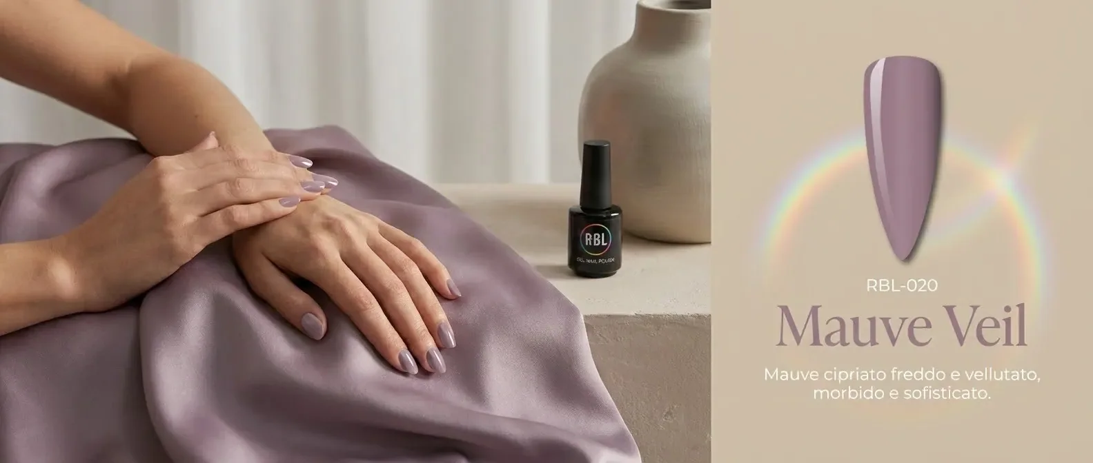 Artwork Mauve Veil: scena nails, prodotto R·B·L e campione della tonalità mauve.