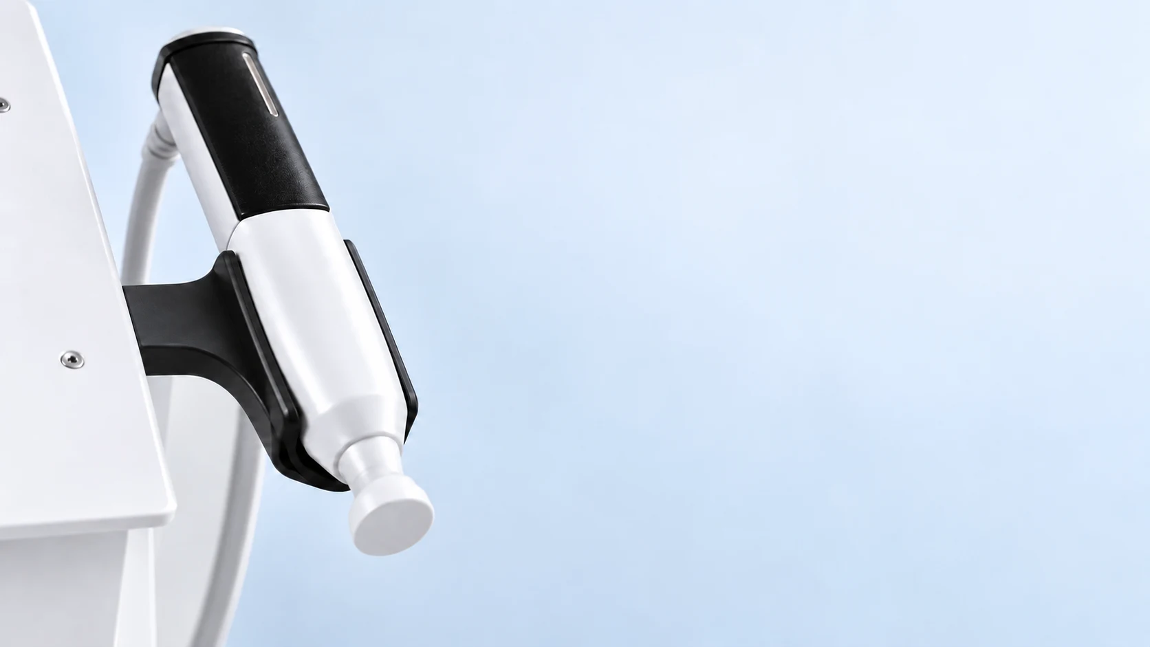 THORY Aura product detail: materials, light and the brand signature